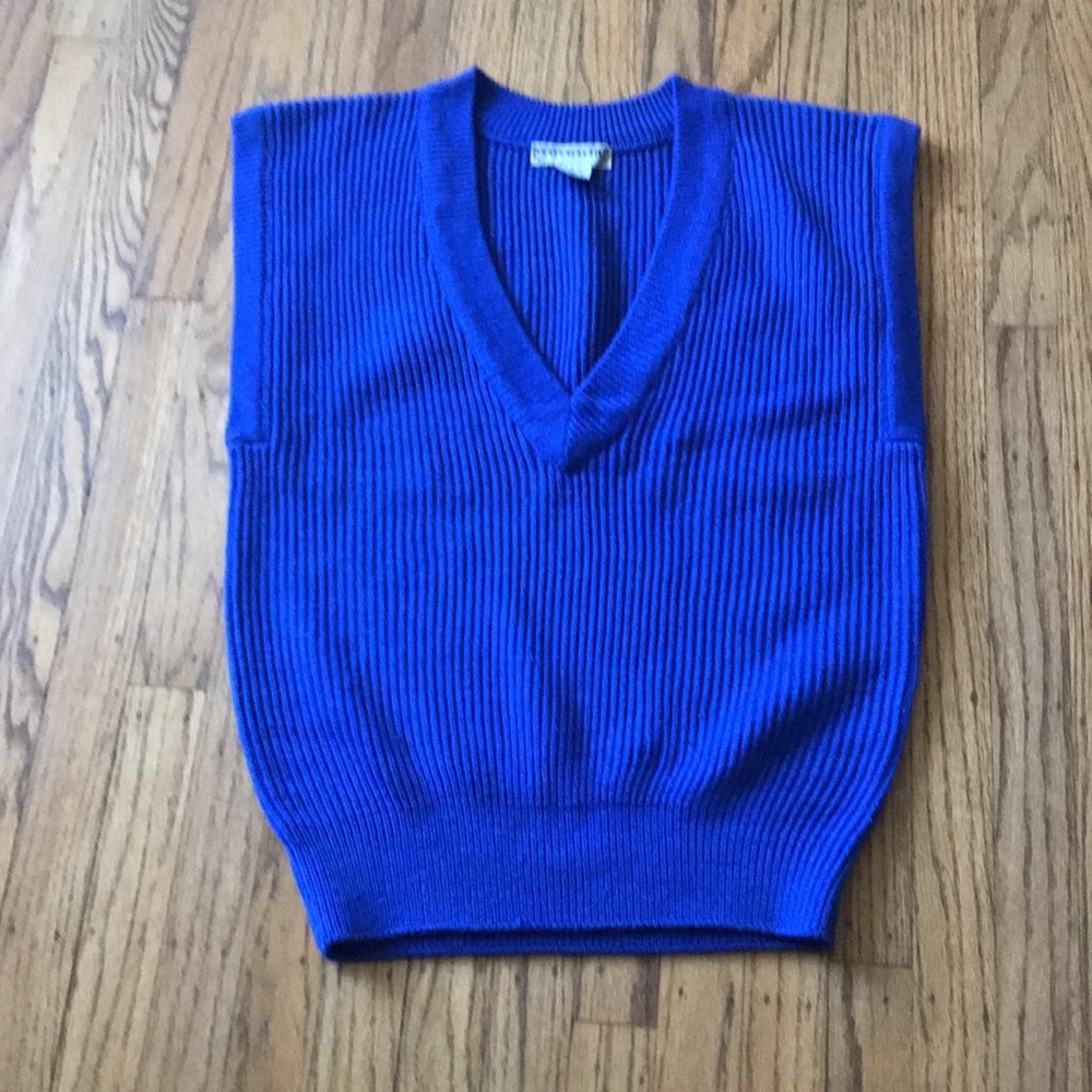 Vest - Picture 3 of 5